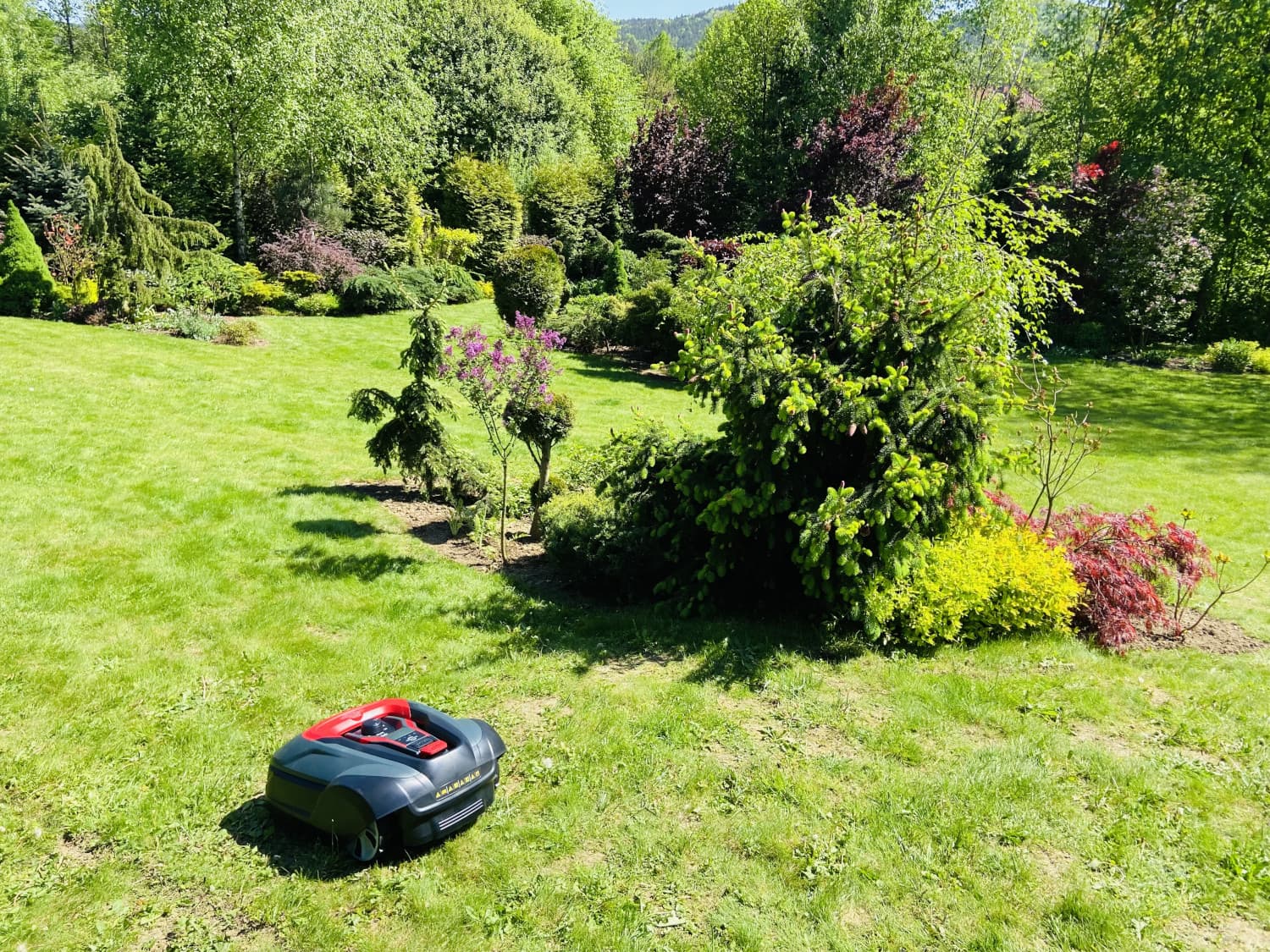 Sprawdź nasze ostatnie realizacje z montażu i instalacji robotów koszących w okolicy Sułkowic.